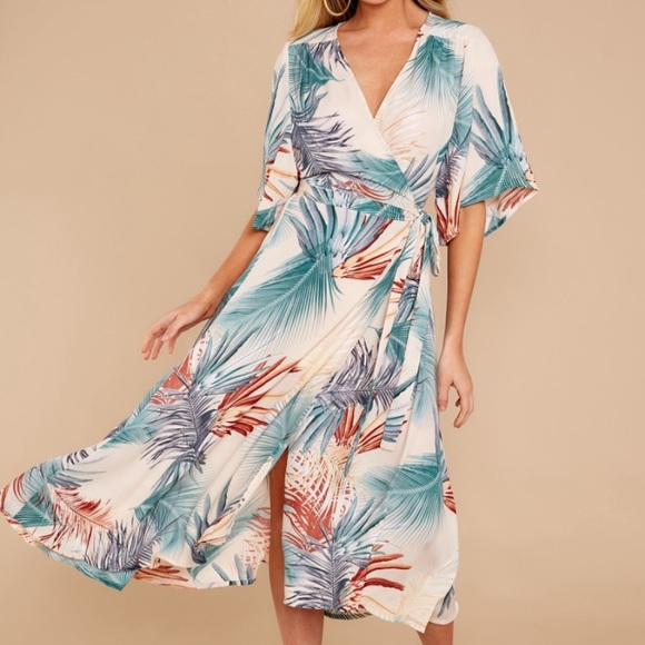 Dress Forum Dresses & Skirts - Dress Forum Wrap Kimono